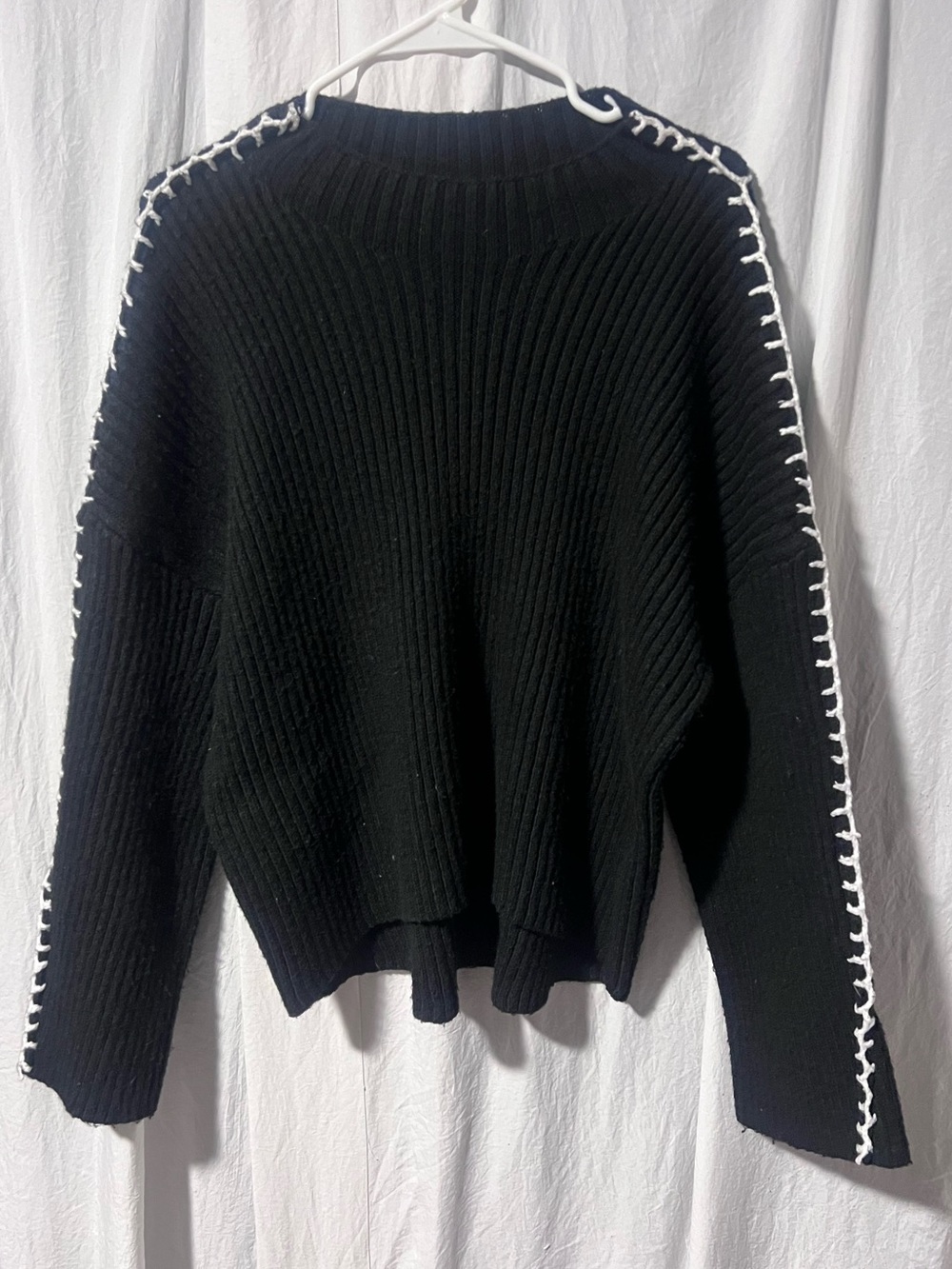 Vince Camuto Black Crewneck Sweater with White Stitching